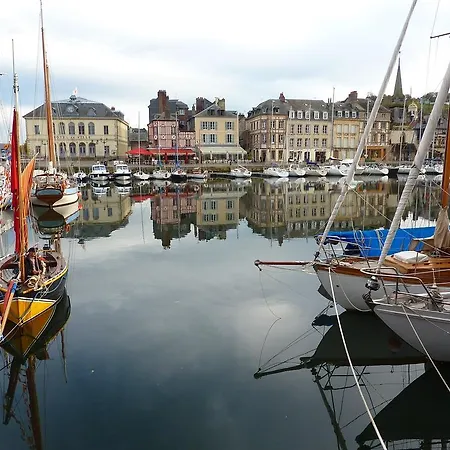 Les Glycines * Honfleur